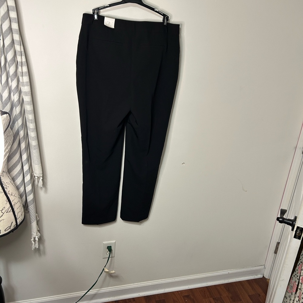 Chico's Elegant Black Straight Leg Pants size 2 (12)‎ - Picture 5 of 8